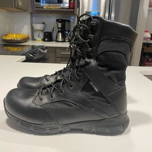 Size 11 Men's Lightweight 8in Tactical Waterproof Boot w Side Zipper.